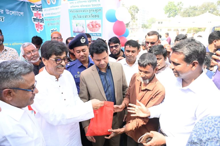 আগামীর বাংলাদেশ হবে অধিকার ও বাকস্বাধীনতার দেশ – খাদ্য মন্ত্রী