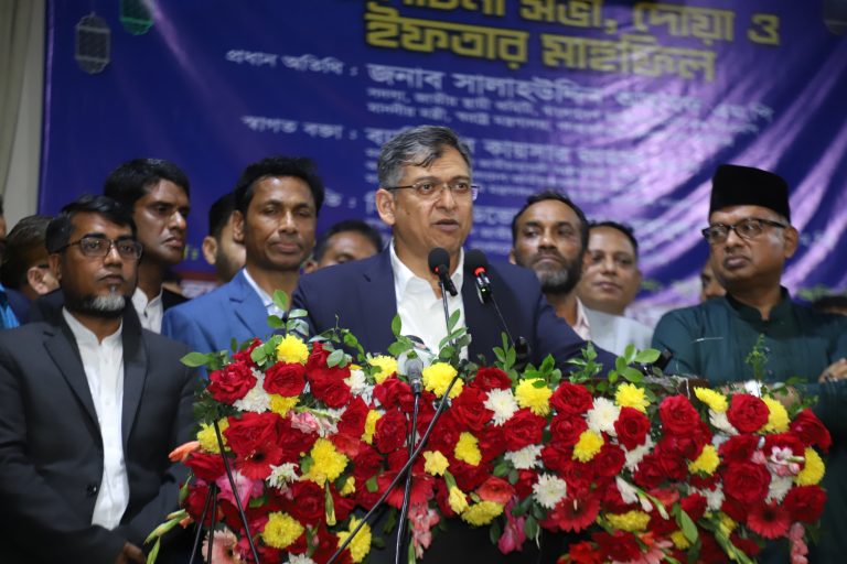 নির্বাচনি ইশতেহার বাস্তবায়নে আমরা অঙ্গীকারবদ্ধ – স্বরাষ্ট্রমন্ত্রী