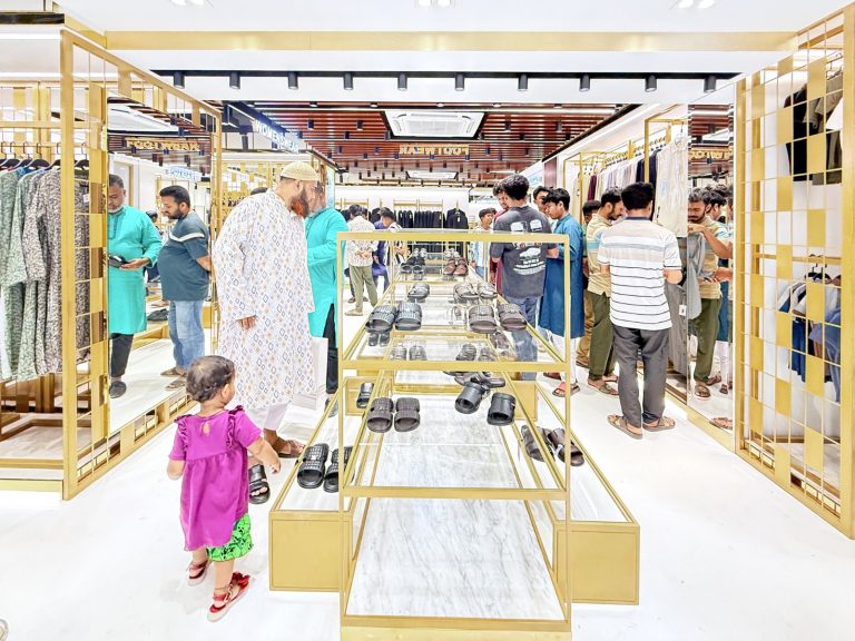 বগুড়া ও খুলনায় গ্র‍্যান্ড ওপেনিংয়ের মাধ্যমে ইল্লিয়ীনের যাত্রা শুরু