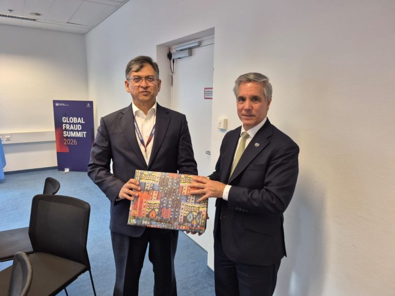 স্বরাষ্ট্রমন্ত্রীর সঙ্গে UNODC প্রধানের দ্বিপাক্ষিক বৈঠক