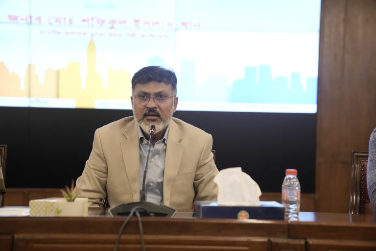 নির্বাহী প্রকৌশলীদের উপস্থিত হয়ে চলমান সব কাজ যাচাই করার নির্দেশ ডিএনসিসি প্রশাসকের