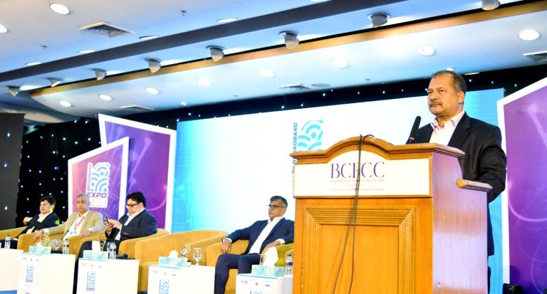 বিভ্রান্তিকর তথ্য থেকে নাগরিকদের সুরক্ষা নিশ্চিত করাও সমান গুরুত্বপূর্ণ – তথ্য ও সম্প্রচার মন্ত্রী