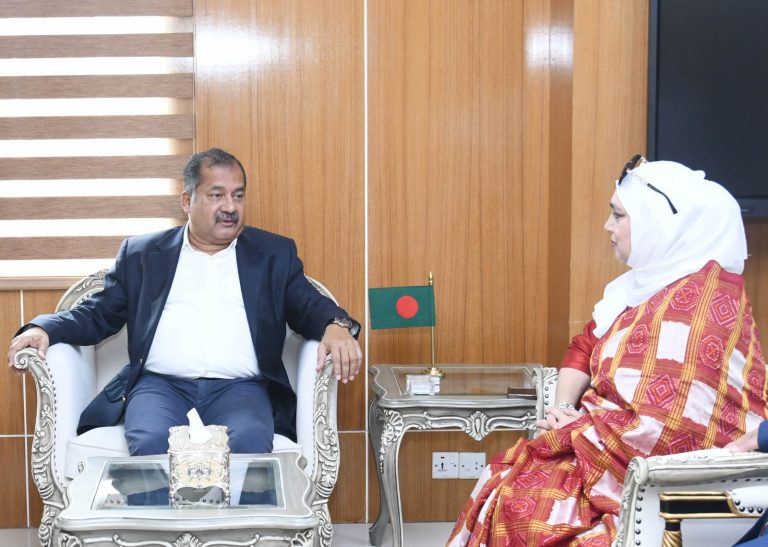 প্রবাসীদের জ্ঞান ও বিনিয়োগে শক্তিশালী হচ্ছে অর্থনীতি : তথ্যমন্ত্রী