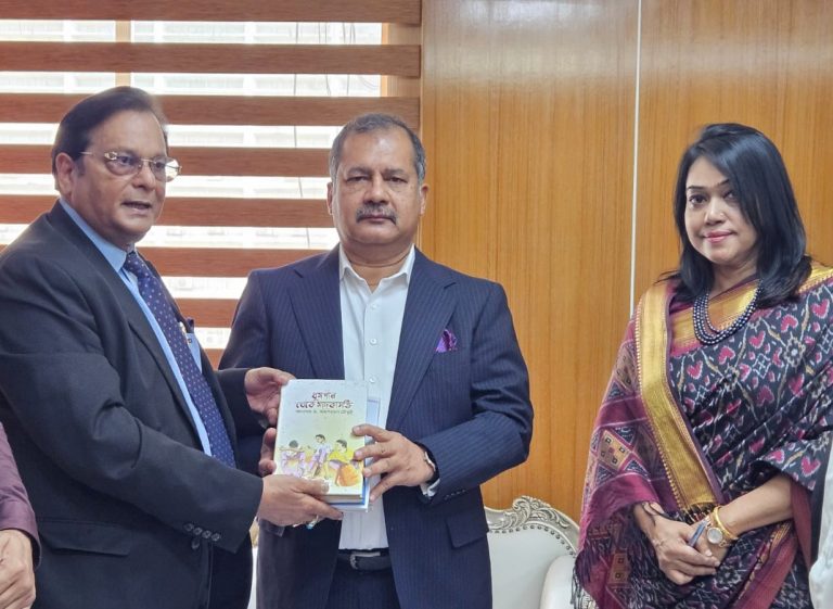 মাদক ও তামাকজাত দ্রব্যের বিস্তার রোধে সচেতনতা সৃষ্টির তাগিদ তথ্য ও সম্প্রচার মন্ত্রীর