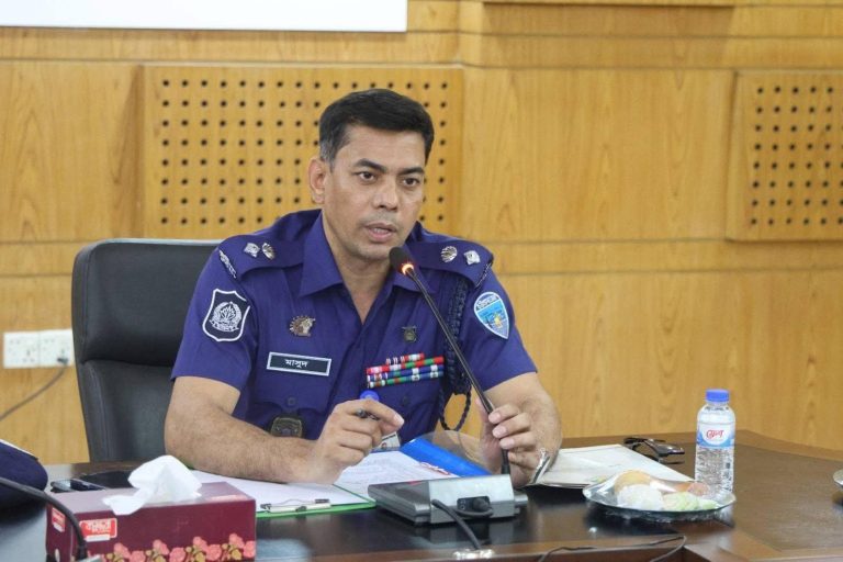 চট্টগ্রাম জেলার নবনিযুক্ত পুলিশ সুপার মাসুদ আলম’র দায়িত্বভার গ্রহণ